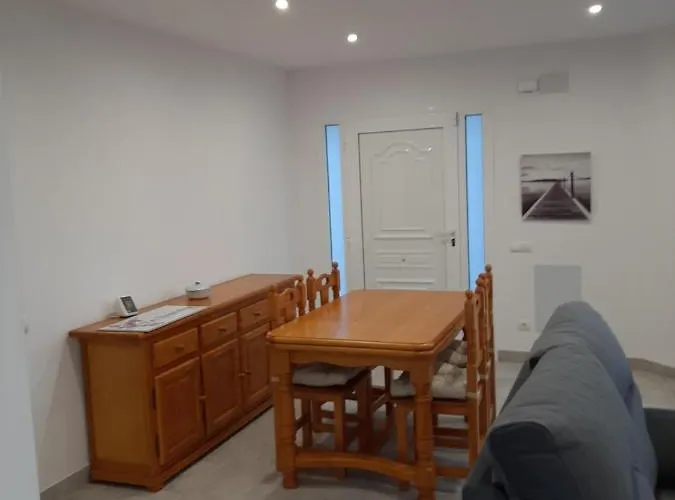 Holiday home Casa Les Buganvilles Deltebre